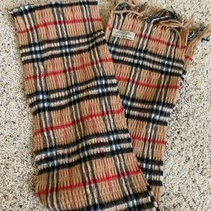 Burberry scarf cashmere and wool